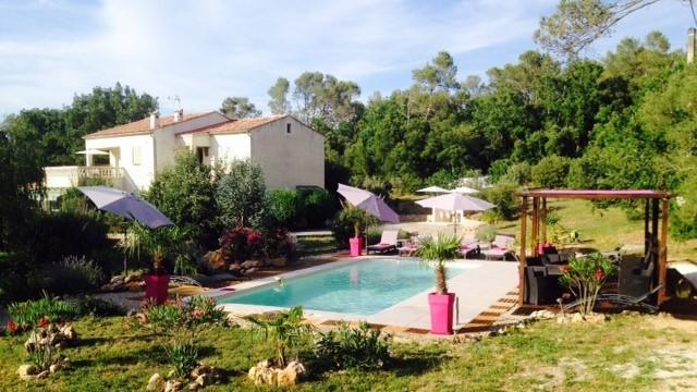 Апартаменты La Bastide De L'Issole Besse-sur-Issole Номер фото
